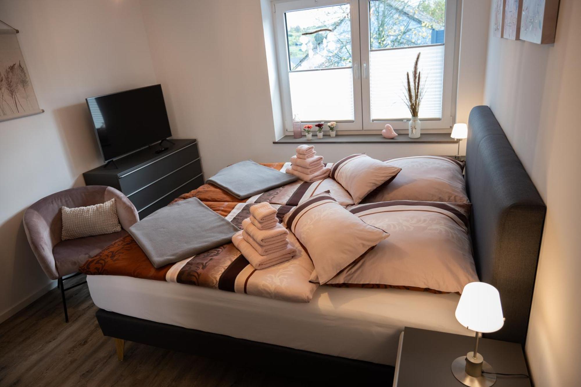 Ferienwohnung "Iewer Der Schaff" Burbach  ภายนอก รูปภาพ