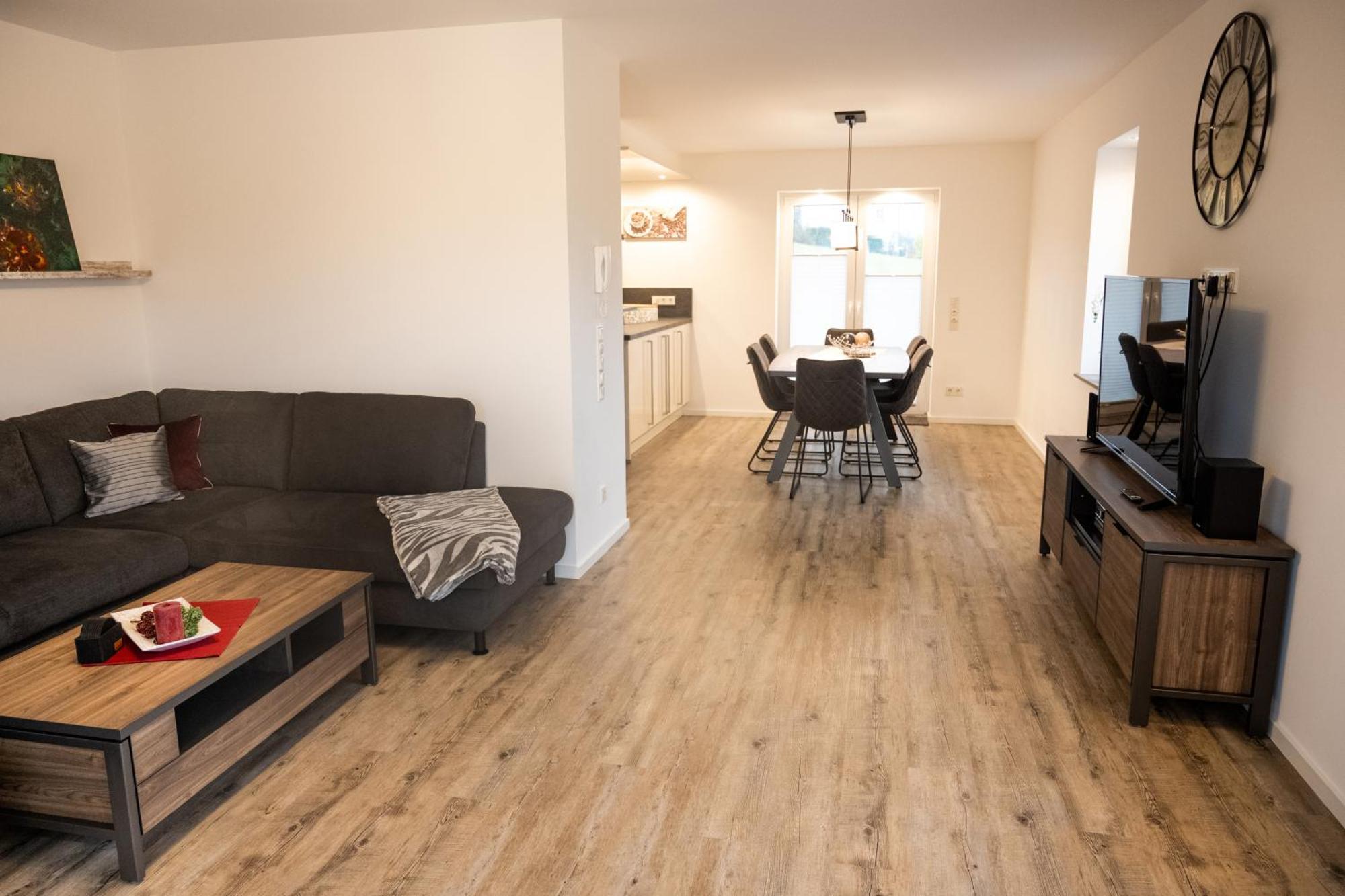 Ferienwohnung "Iewer Der Schaff" Burbach  ภายนอก รูปภาพ